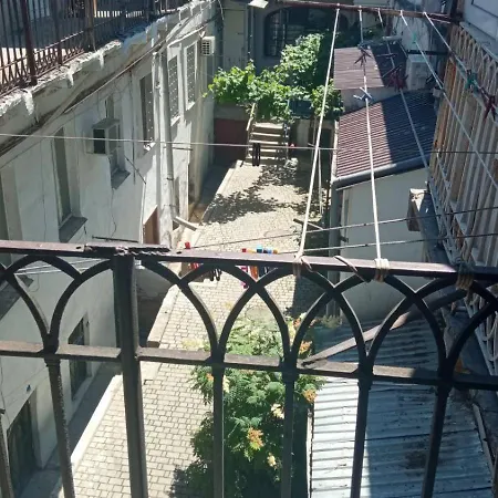 сдам квартиру посуточно. новый рынок.